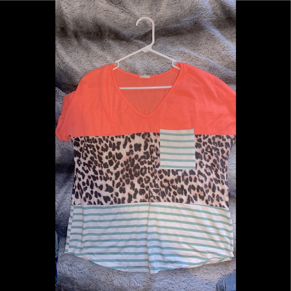 Cute loose fitting shirt